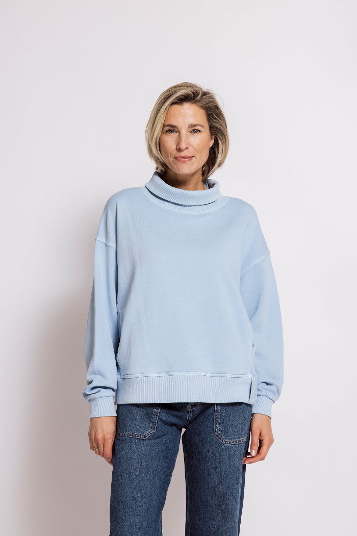 Zhrill Sweatshirt Liv blue/hellblau, unifarben, leicht oversized, Bündchen, Rollkragen