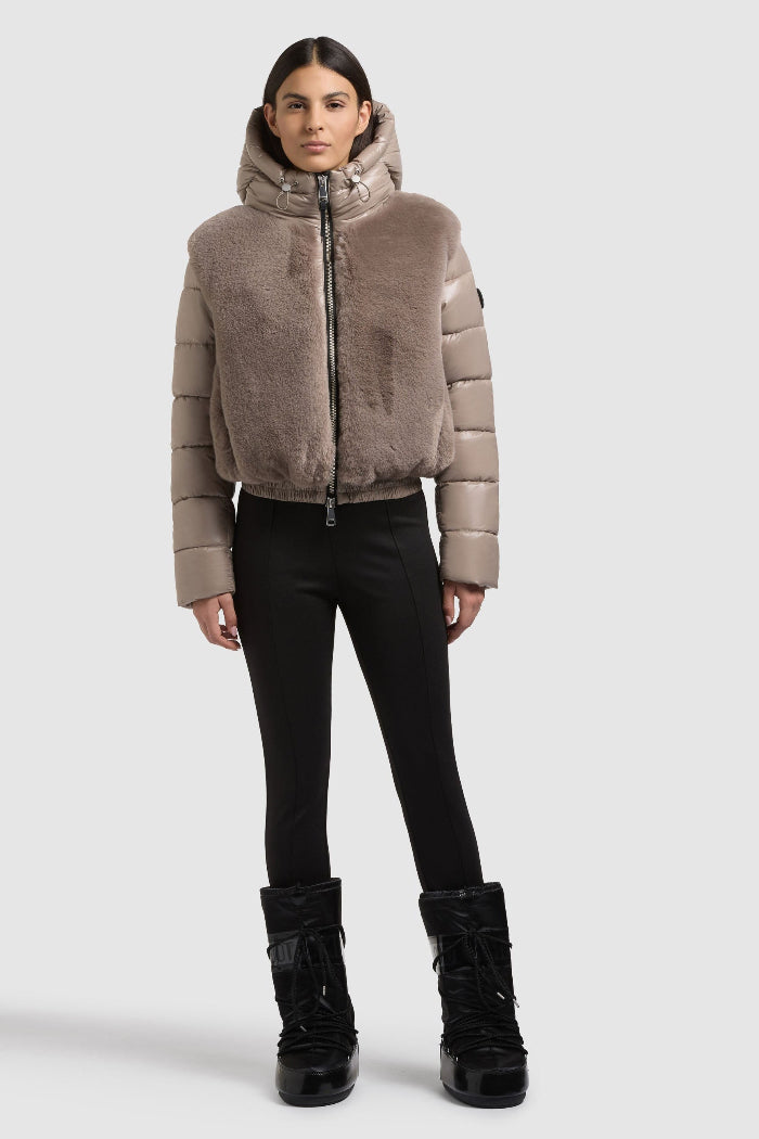 Khujo Teddy-Steppjacke Onika grau-beige, Jacke, Kapuze & Ärmel gesteppt, Westenlook, Reißverschluss, kurz