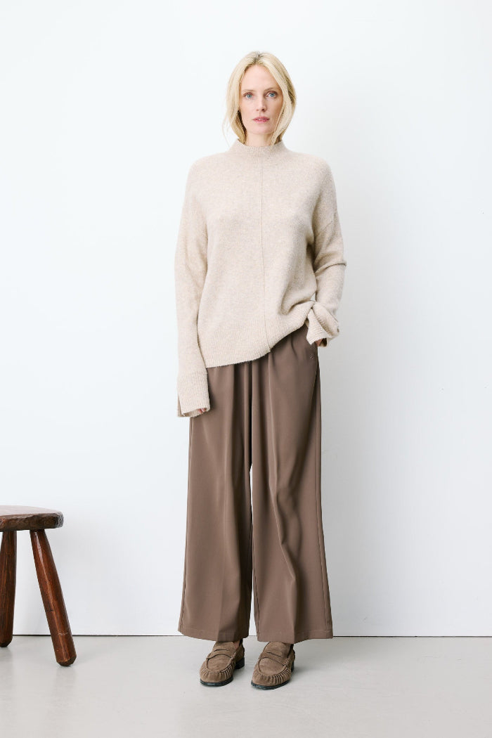 Grace & Mila Pullover Adelice sable, beige, Stehkragen, extra lange Ärmel, Ziernaht