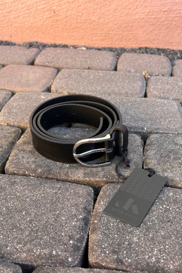 Luca Kayz Gürtel Cosmo black, schwarz, silberne Schnalle, glänzend, austauschbar, Leder