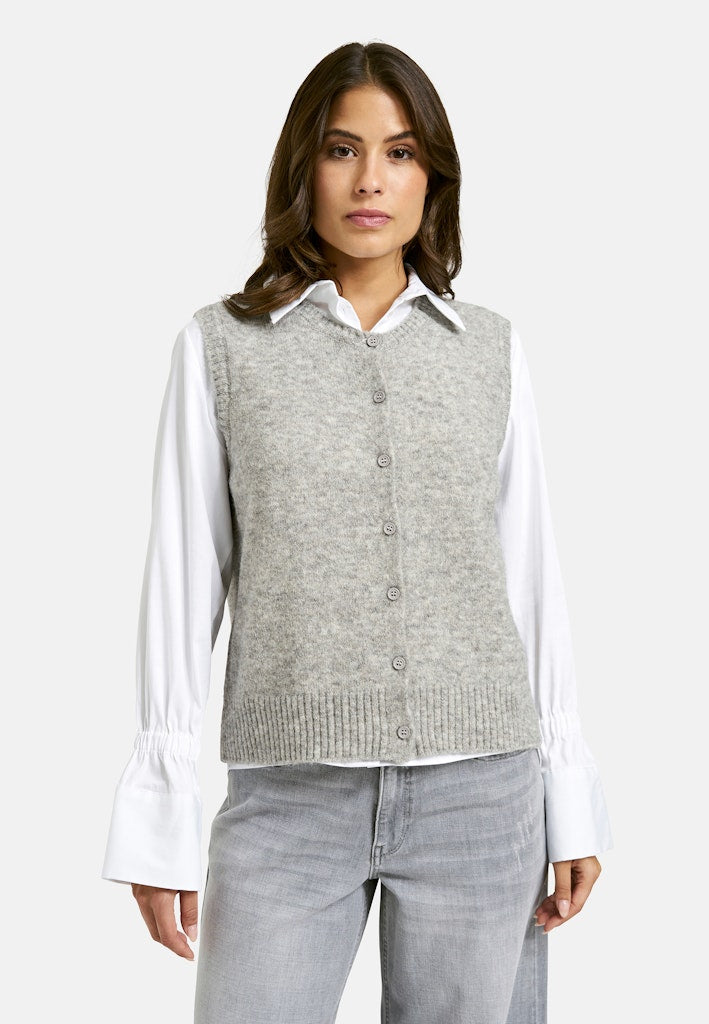 Milano Strickweste, Weste, knitwear, grey melange, grau, ärmellos, Knopfleiste, Alpaka