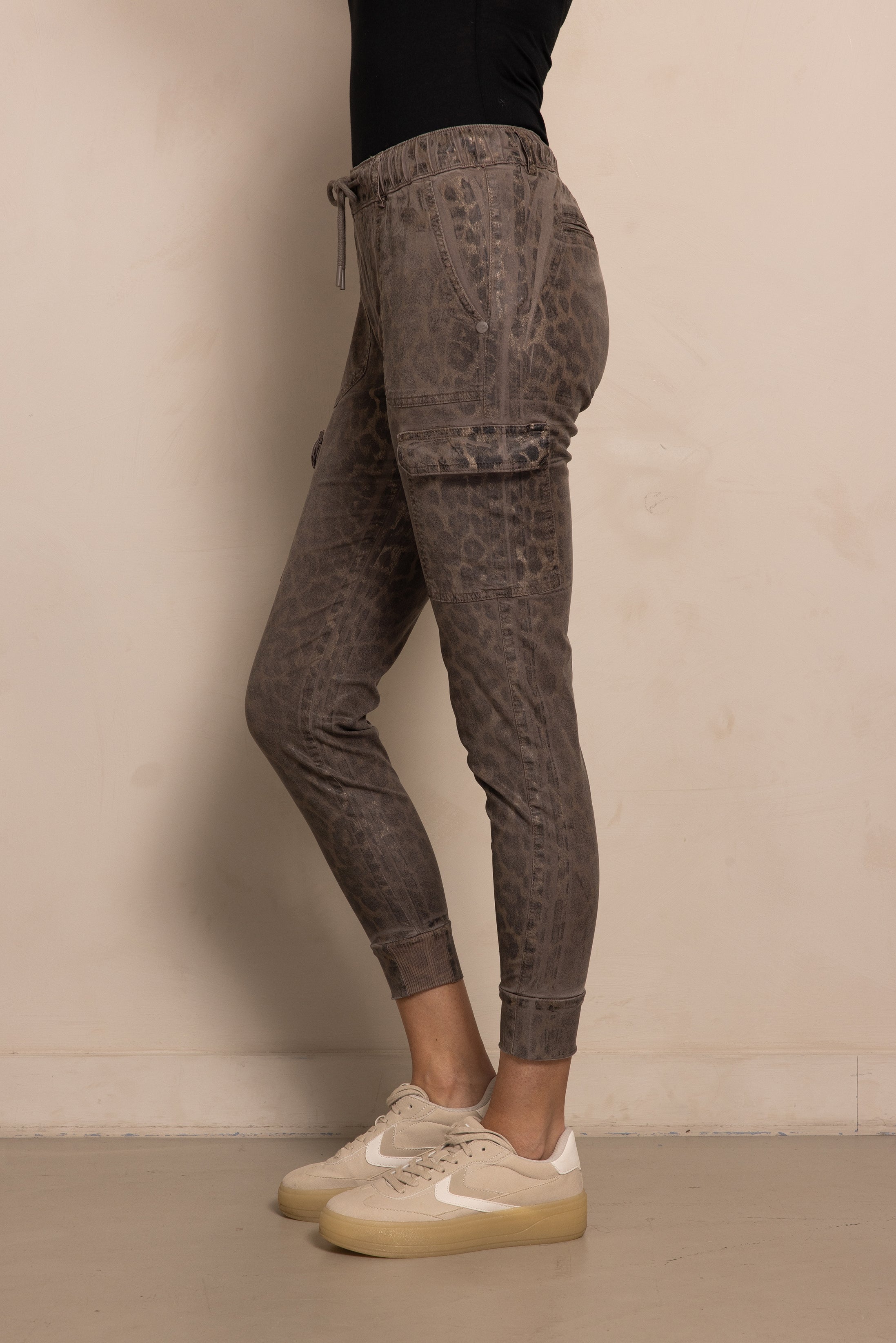 Zhrill Cargohose Daisey Leoprint brown