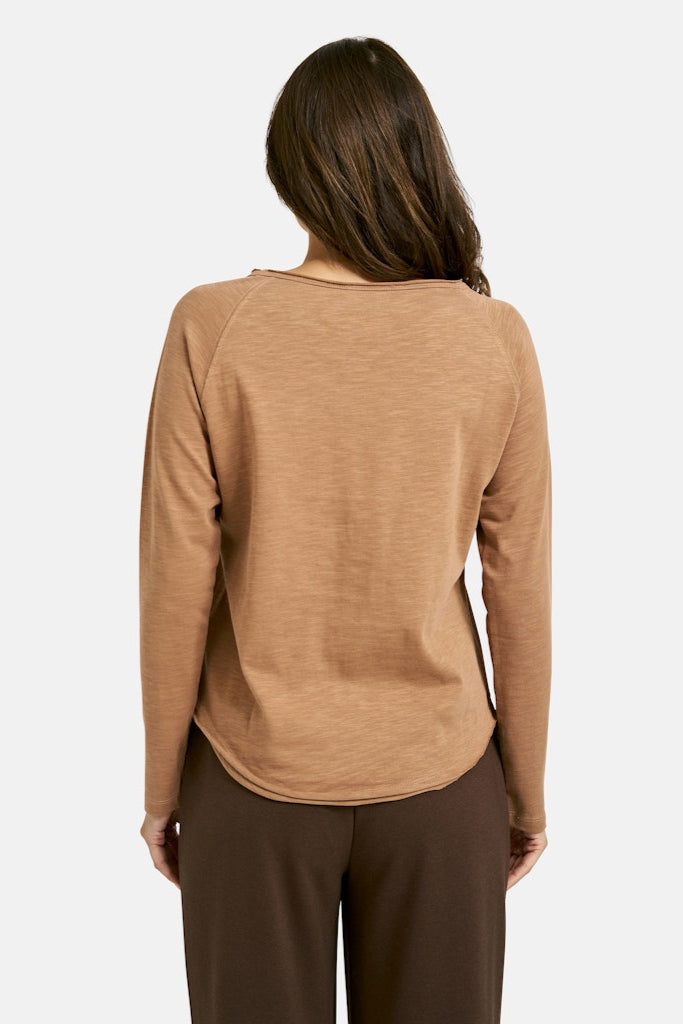 Smith & Soul Longsleeve caramel