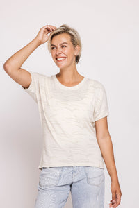 Zhrill T-Shirt Rahel AOP sand, dezenter Print, kurzärmlig, Rundhalsausschnitt Baumwolle