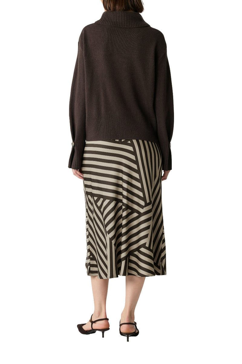 Comma Rock brown print